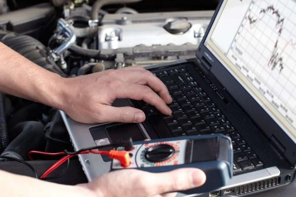 car-Diagnostic-Services-scaled-square-600x600